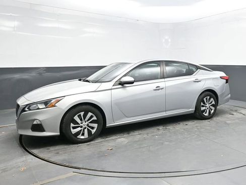 Used 2021 Nissan Altima 2.5 S image 3