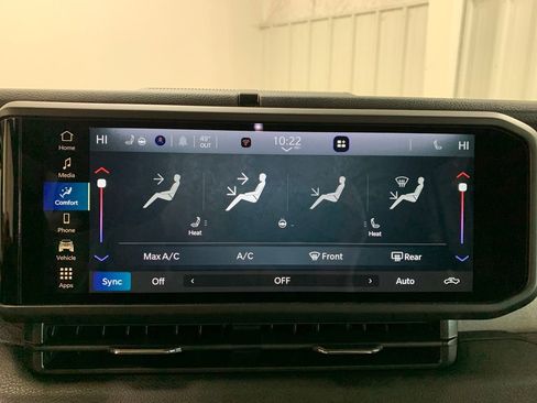 Used 2024 Jeep Gladiator Sport image 26