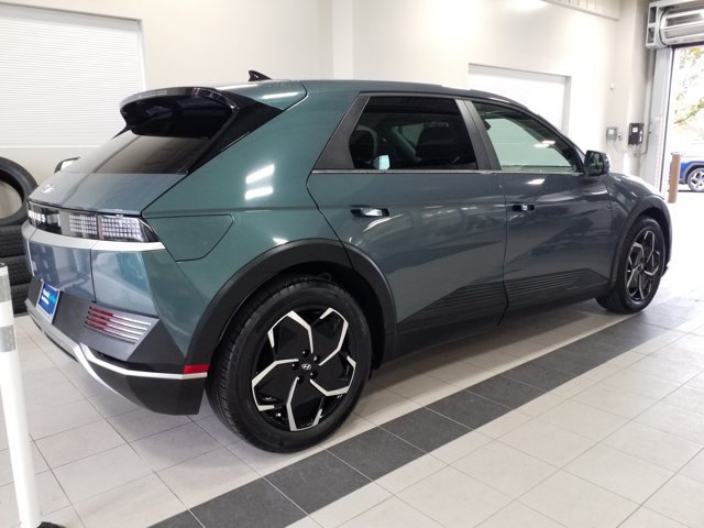 Certified 2024 Hyundai Ioniq 5 SEL RWD image 18