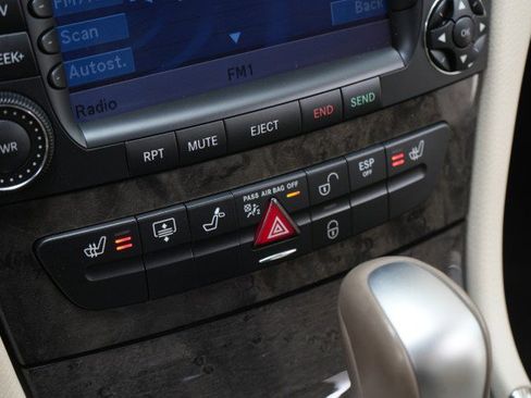 Used 2006 Mercedes-Benz E 350 Sedan image 63