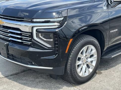 Used 2025 Chevrolet Tahoe Premier RWD image 10