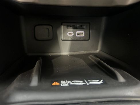 Used 2020 GMC Acadia Denali w/ Technology Package image 38