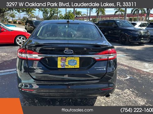 Used 2017 Ford Fusion Titanium image 4