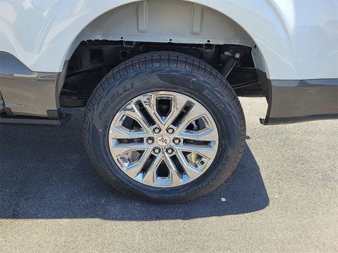 New 2026 Ford F250 XLT w/ XLT Premium Package image 9