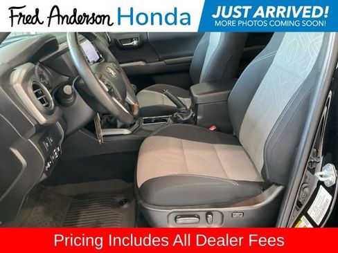 Used 2023 Toyota Tacoma TRD Sport w/ Advanced Technology Package AWD/4WD image 4