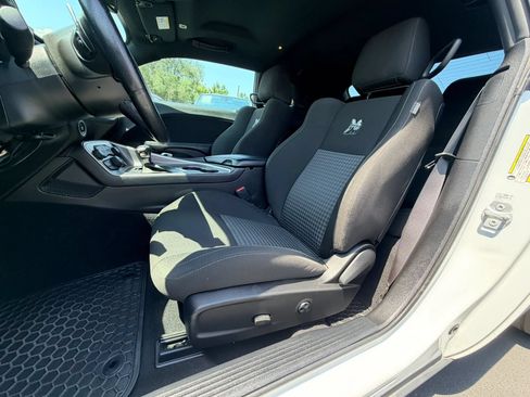Used 2021 Dodge Challenger R/T Scat Pack RWD image 11
