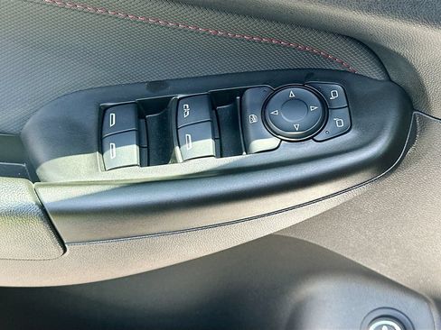 Used 2024 Chevrolet TrailBlazer RS w/ Convenience Package FWD image 17