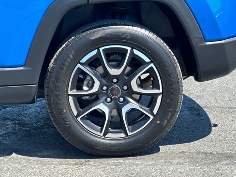 Used 2025 Jeep Compass Trailhawk AWD/4WD image 26