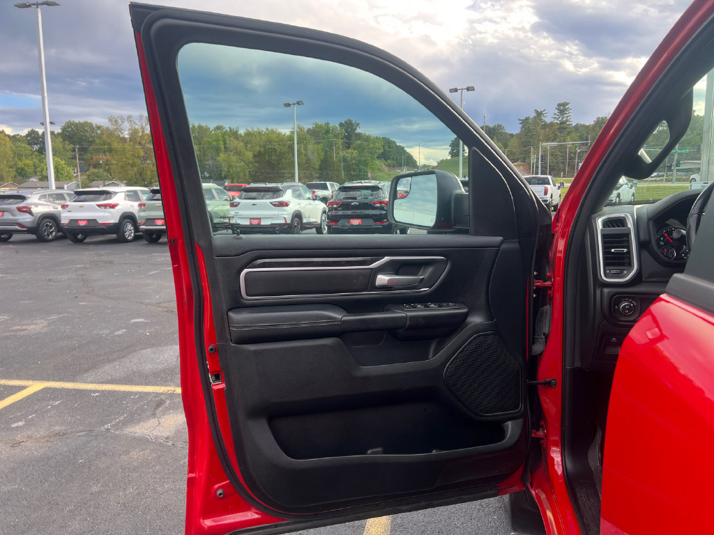 Used 2023 RAM 1500 Big Horn AWD/4WD image 9