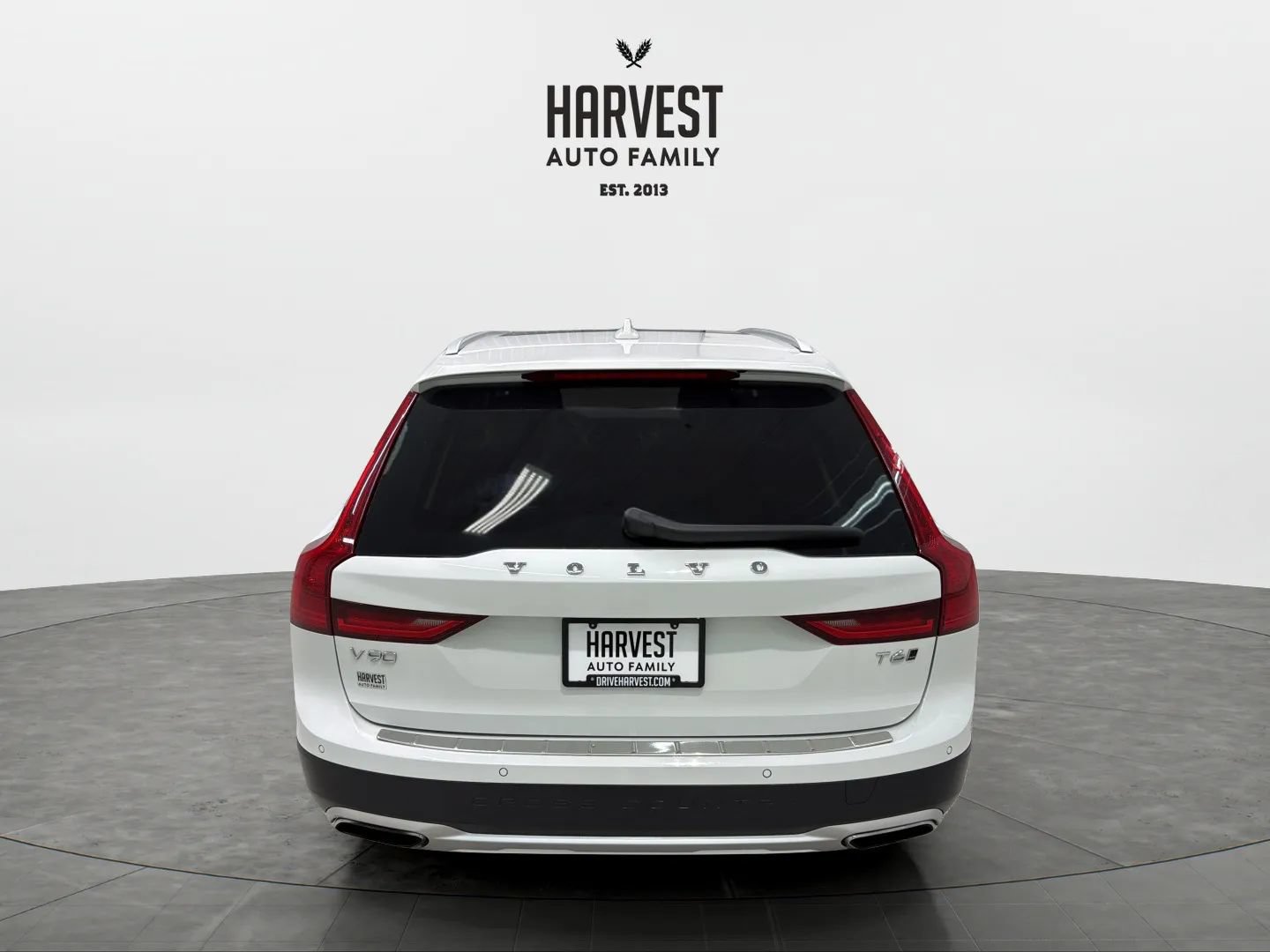 Used 2018 Volvo V90 T6 Cross Country w/ Convenience Package AWD/4WD image 5
