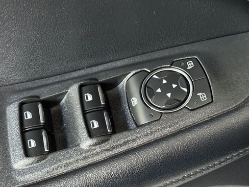 Used 2022 Ford Edge SEL image 13