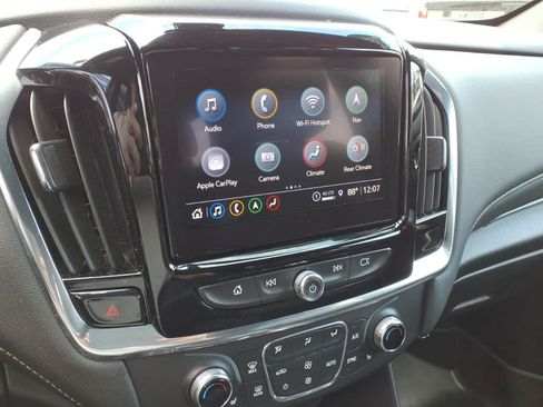 Certified 2023 Chevrolet Traverse LT w/ LT Premium Package AWD/4WD image 10