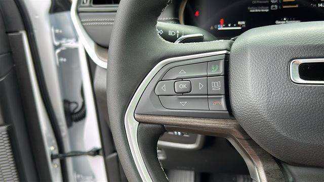 New 2027 Jeep Grand Cherokee L 4WD image 13
