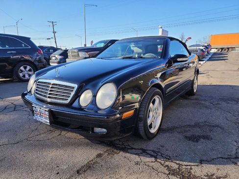 Used 2000 Mercedes-Benz CLK 320 Cabriolet image 1