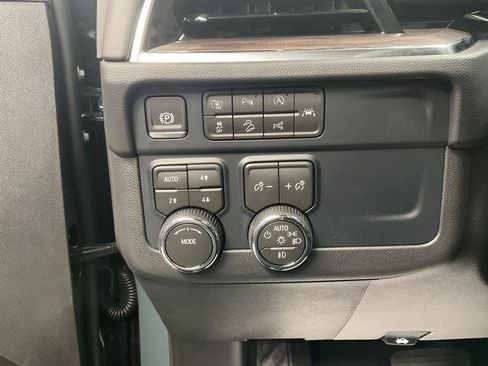 New 2026 Chevrolet Tahoe Z71 w/ Comfort Package AWD/4WD image 21