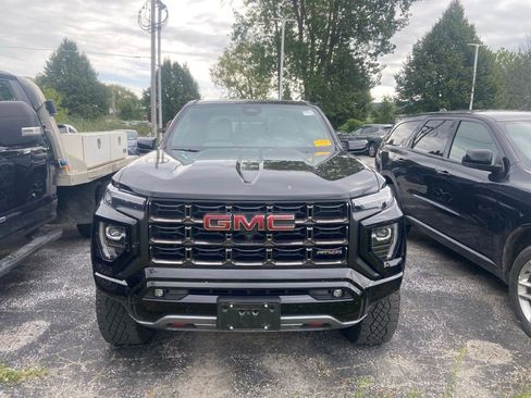 Used 2023 GMC Canyon AT4X AWD/4WD image 2