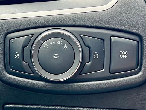 Used 2024 Ford Edge SEL image 26