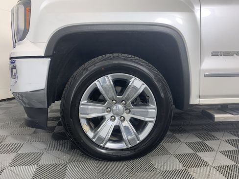 Used 2018 GMC Sierra 1500 SLT AWD/4WD image 9