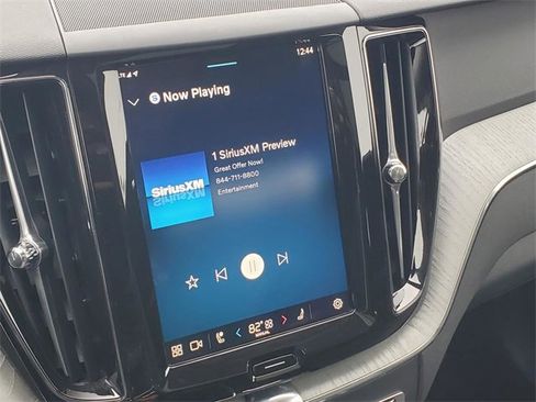 Certified 2025 Volvo XC60 B5 Plus image 21