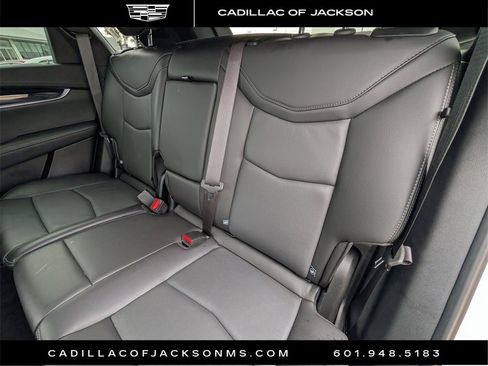 Used 2025 Cadillac XT5 Premium Luxury image 24