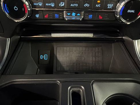 Certified 2022 Ford F150 Raptor w/ Raptor 37 Performance Package AWD/4WD image 15