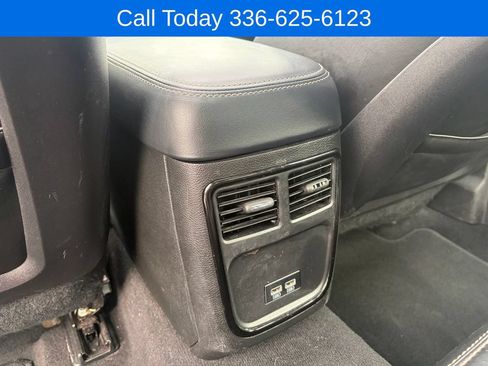Used 2022 Chrysler 300 S RWD image 25