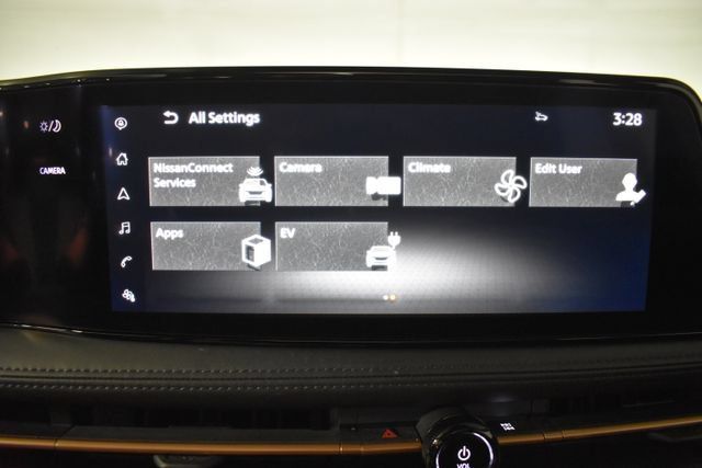 Certified 2024 Nissan Ariya AWD image 27