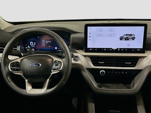 Used 2025 Ford Explorer Active w/ Active Comfort Package image 20