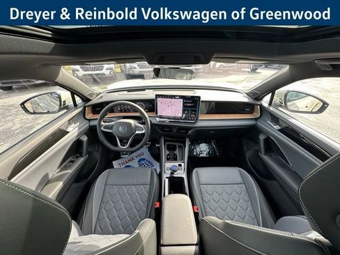 New 2026 Volkswagen Tiguan SEL R-Line image 12