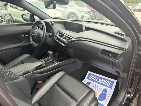 Used 2021 Lexus UX 200 w/ Premium Package FWD image 19