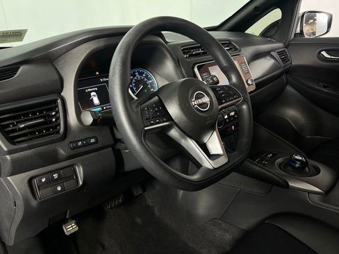 Used 2023 Nissan Leaf S image 22