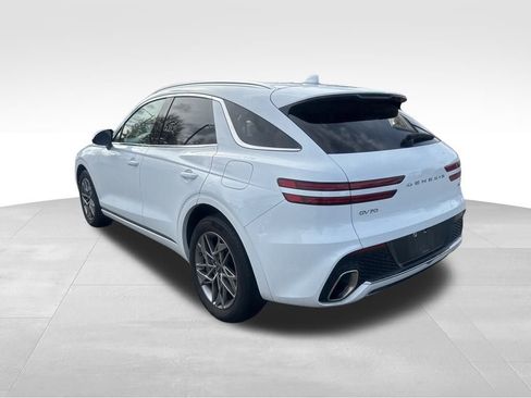 Used 2025 Genesis GV70 2.5T image 4