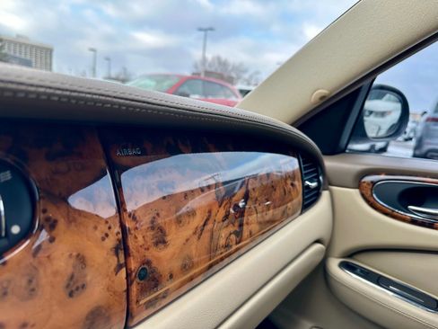 Used 2005 Jaguar XJ Vanden Plas Super V8 image 19