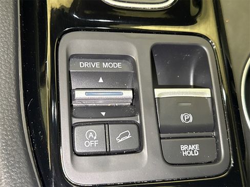 Used 2023 Honda Pilot Elite image 32