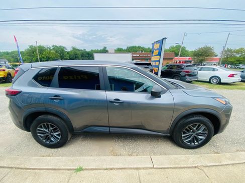 Used 2024 Nissan Rogue S FWD image 6