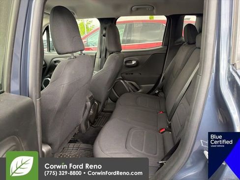 Used 2019 Jeep Renegade Latitude AWD/4WD image 10