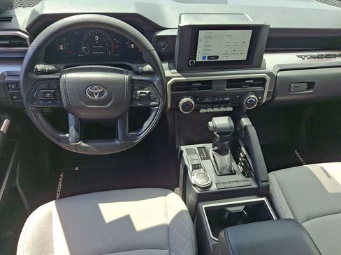 Used 2025 Toyota Tacoma SR5 AWD/4WD image 14
