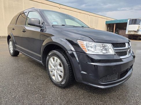 Used 2016 Dodge Journey SE w/ Flexible Seating Group image 13