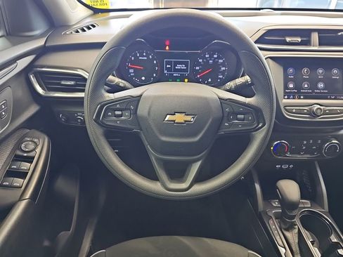 Used 2023 Chevrolet TrailBlazer LT image 17