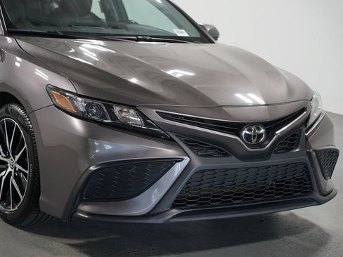 Certified 2024 Toyota Camry SE FWD image 4