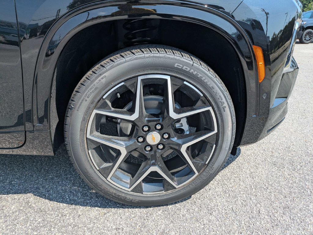 New 2026 Chevrolet Traverse High Country FWD image 11