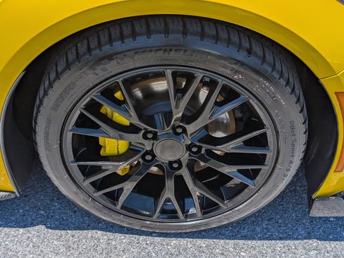 Used 2014 Chevrolet Corvette Stingray Coupe w/ 3LT Preferred Equipment Group RWD image 10