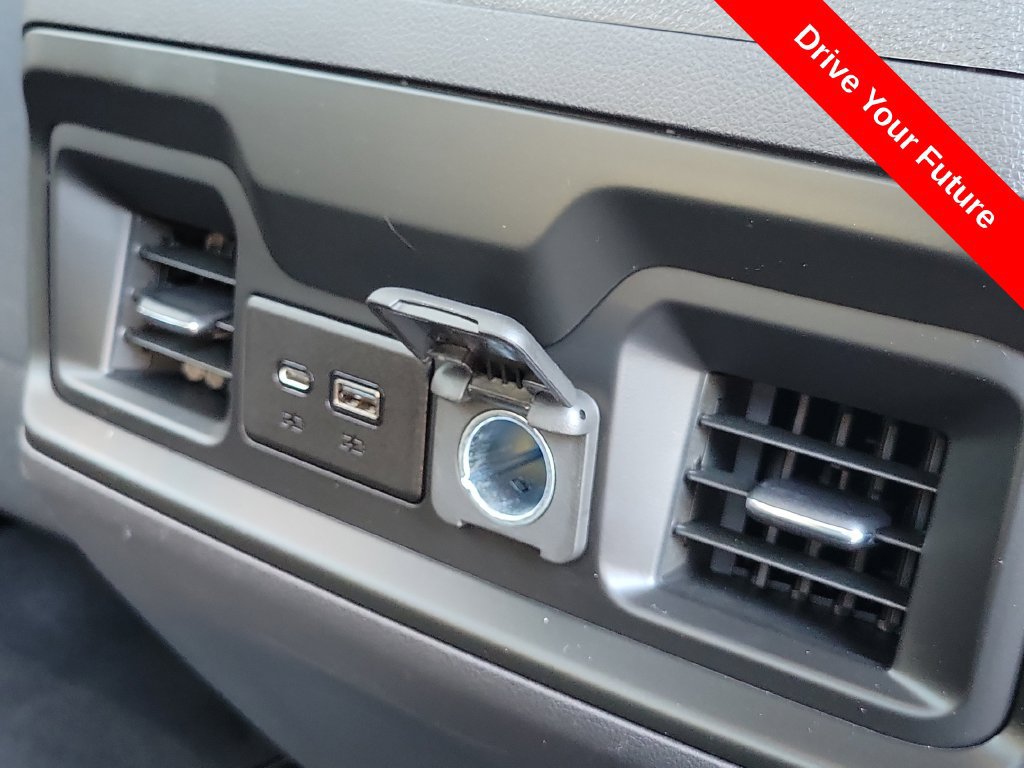 Used 2020 Chevrolet Silverado 1500 RST AWD/4WD image 25