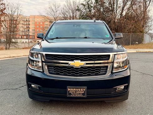 Used 2015 Chevrolet Suburban LT image 3