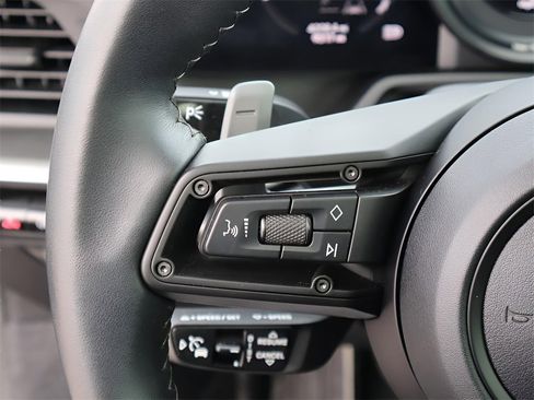 Used 2020 Porsche 911 Carrera 4S image 30