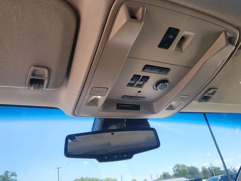 Used 2019 GMC Yukon Denali w/ Denali Ultimate Package AWD/4WD image 15