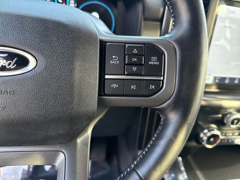 Used 2022 Ford F150 Lariat w/ Equipment Group 502A High image 17