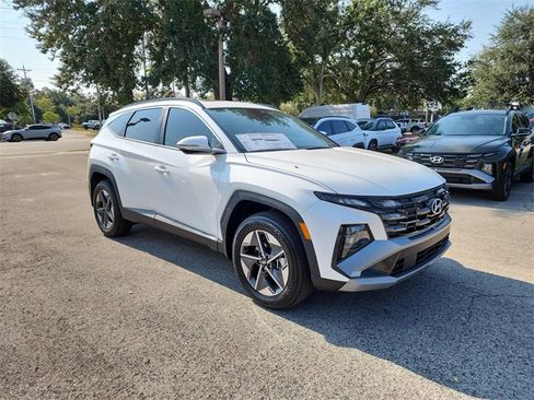 New 2025 Hyundai Tucson SEL image 1