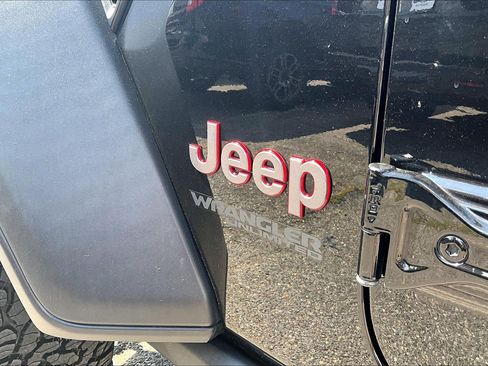 Used 2020 Jeep Wrangler Unlimited Rubicon AWD/4WD image 8