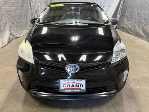 Used 2012 Toyota Prius Three w/ Solar Roof Pkg FWD image 2